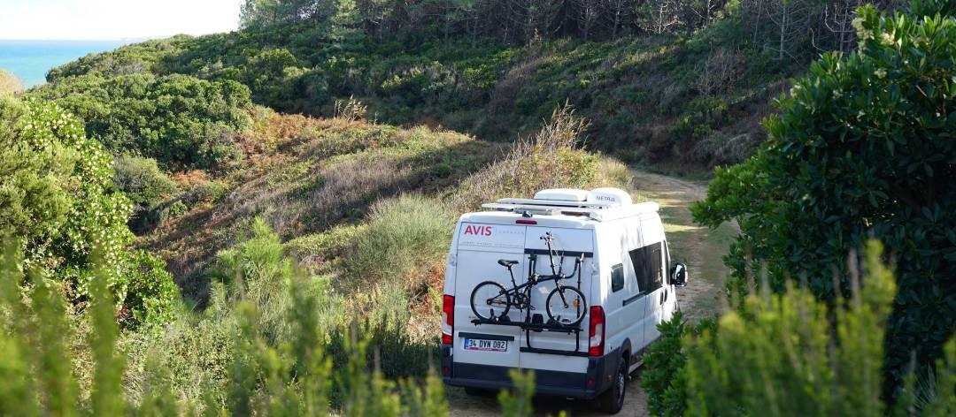 How to Find Safe Places to Sleep in Your Campervan